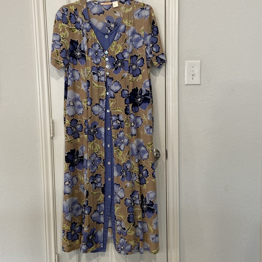 In perfect condition Floral Button-Down Dress with Blue and Tan Accents